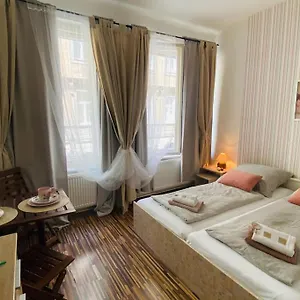 Апартаменты Old Town Benediktska 6, Прага
